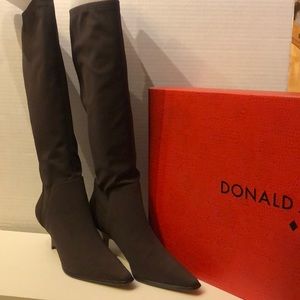 Donald J Pliner Dark Brown Crepe Boot size 8 med